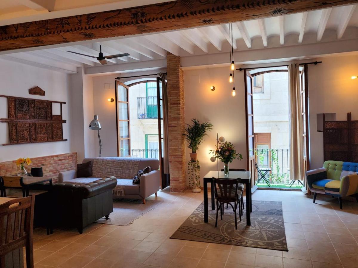 Loft. Old City Alicante Luaran gambar